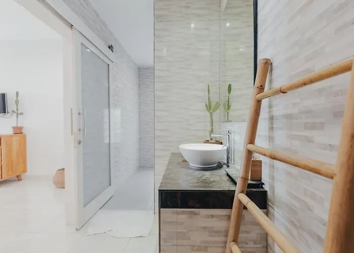 Cozy 2br Private Pool Villa, Oberoi, Seminyak, Bali *