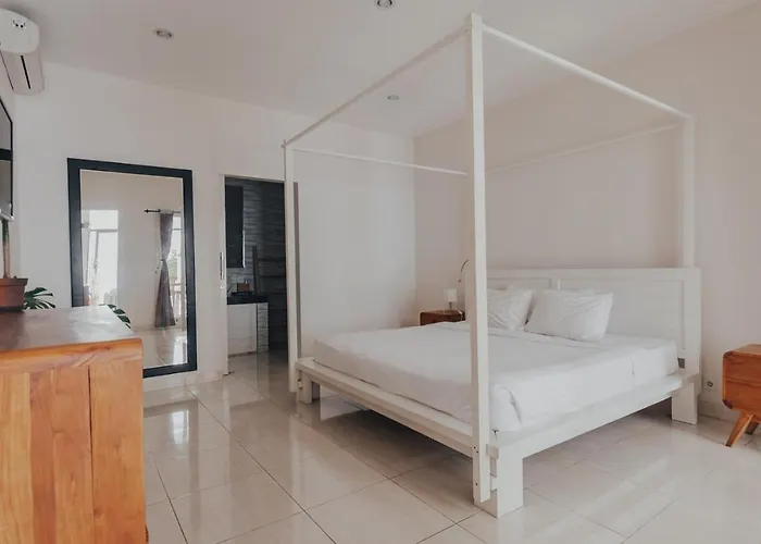 Villa Cozy 2br Private Pool Villa, Oberoi, Seminyak, Bali *